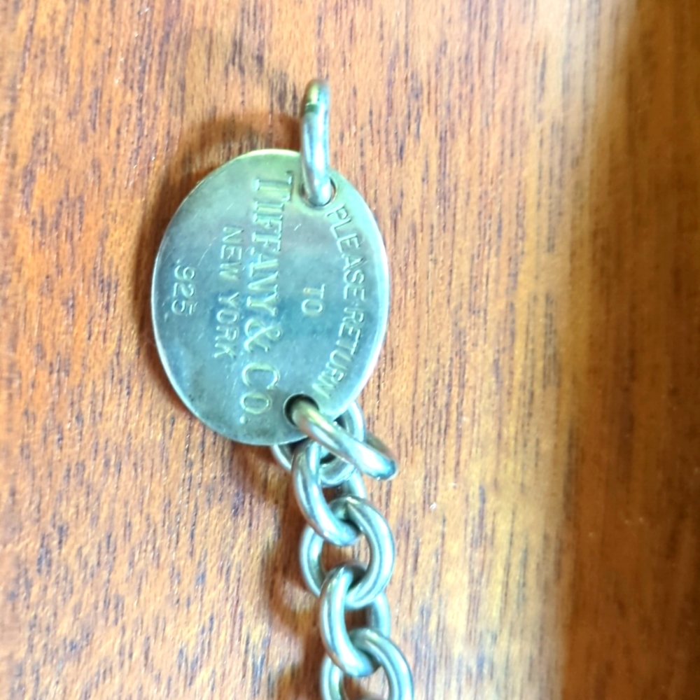 Return to Tiffany oval tag necklace sterling silver
